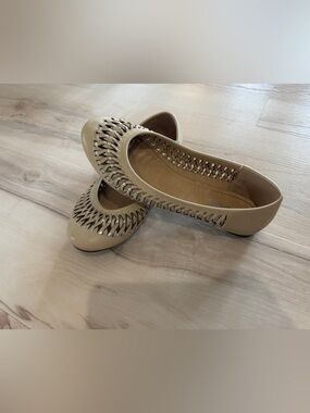 Soda Beige Ballet Flats with Woven Metallic Trim